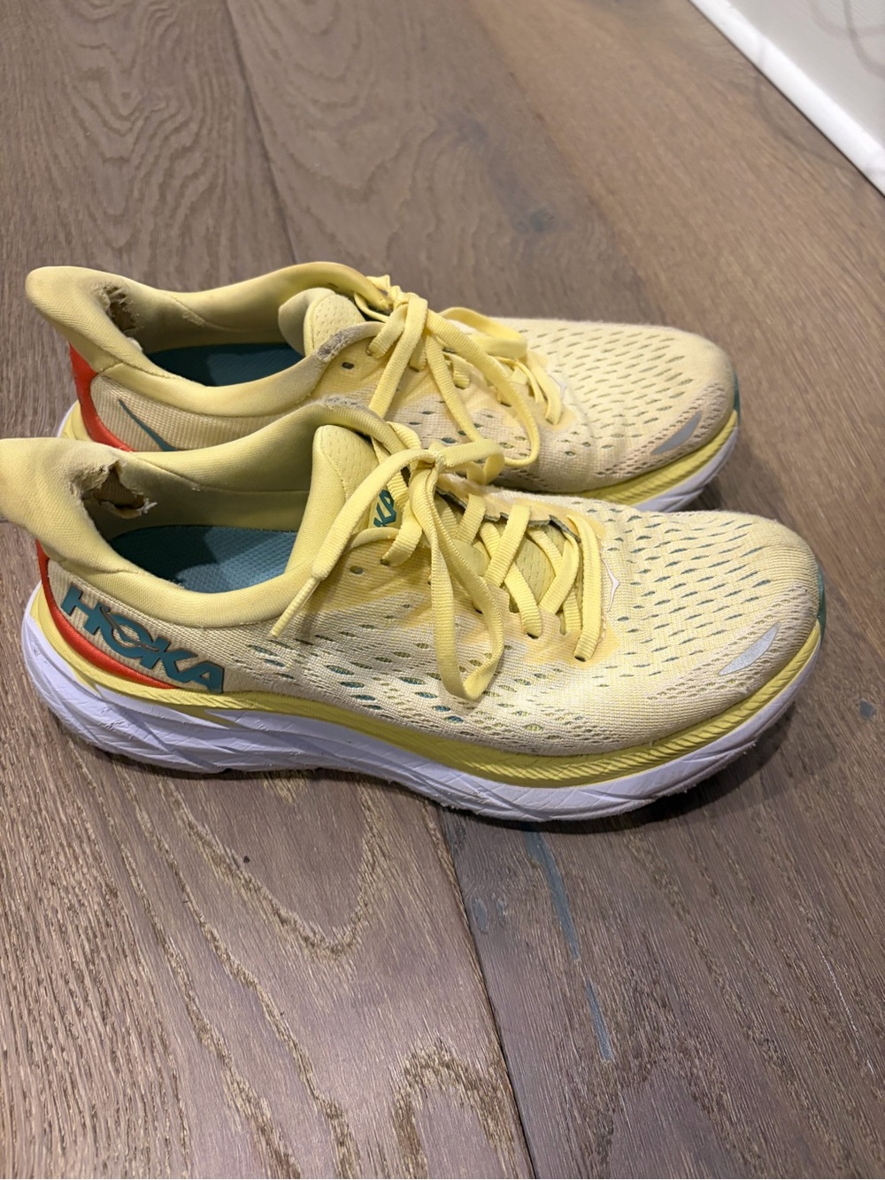 HOKA Women's Clifton 8 Yellow Running Shoes - Picture 3 of 6